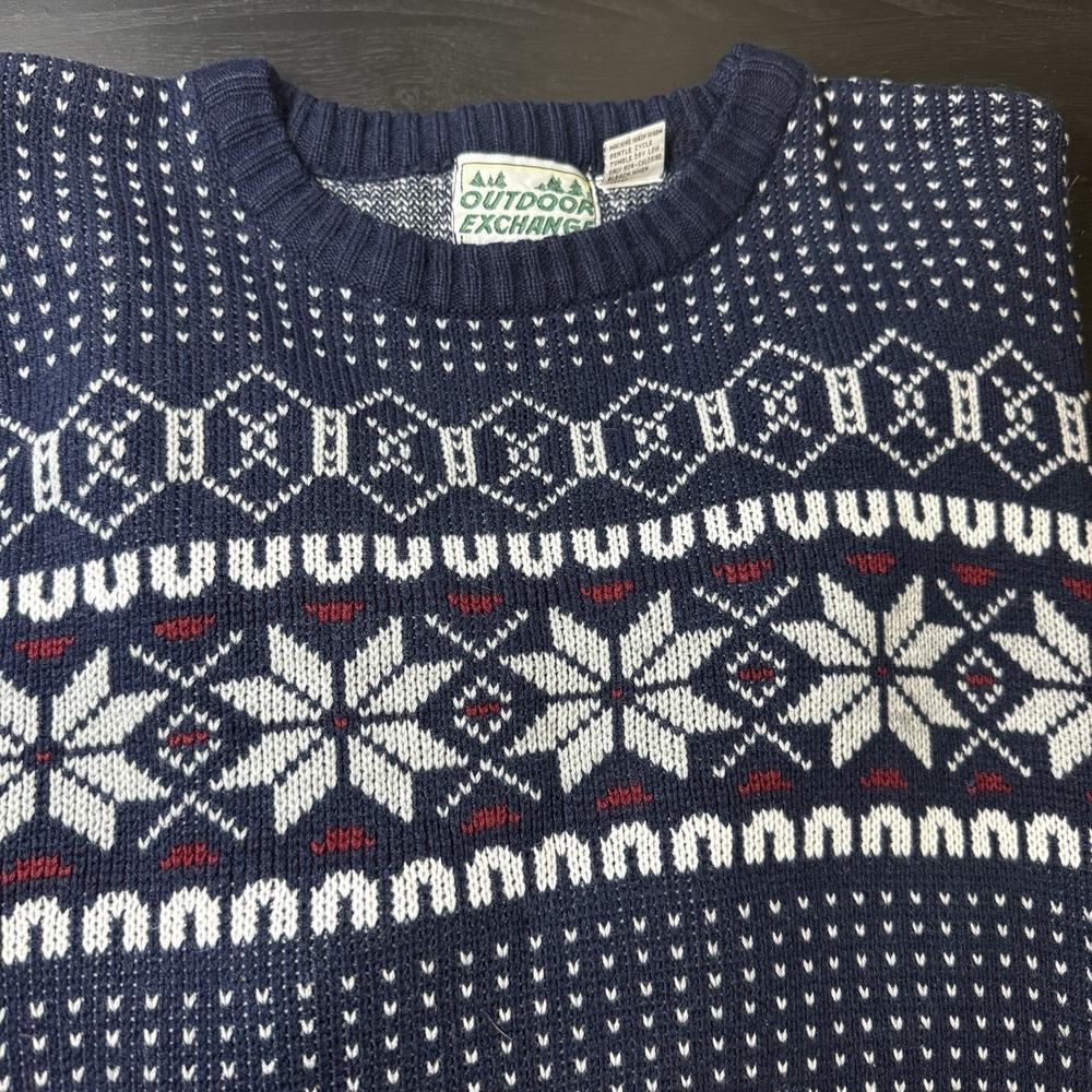 Vintage Womens L Sweater Blue White Fair Isle Acrylic Crew Ski Outdoor Snowflake